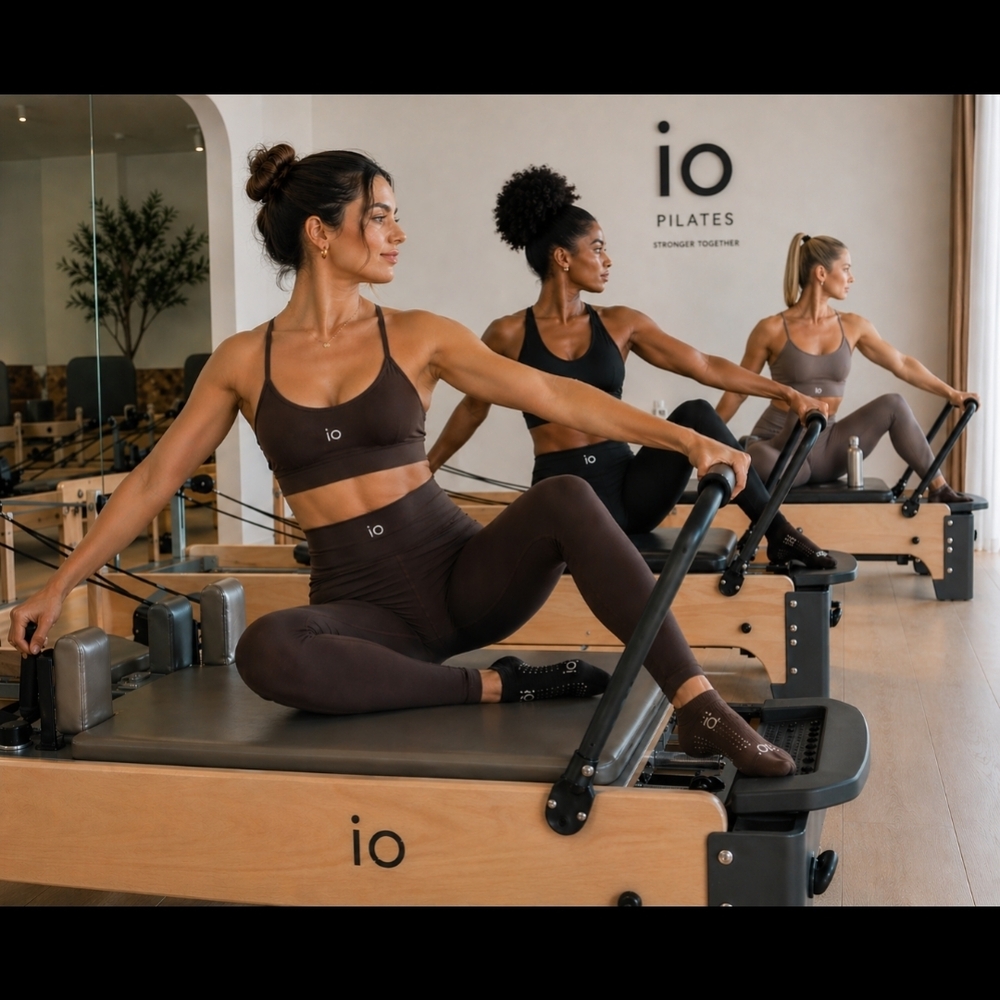 Pilates Women's Dark Brown Seamless Sports Bra and Leggings Set